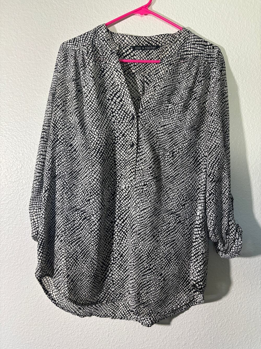 Zac & Rachel Women's Size L Abstract / Snakeskin Animal Print Popover Top